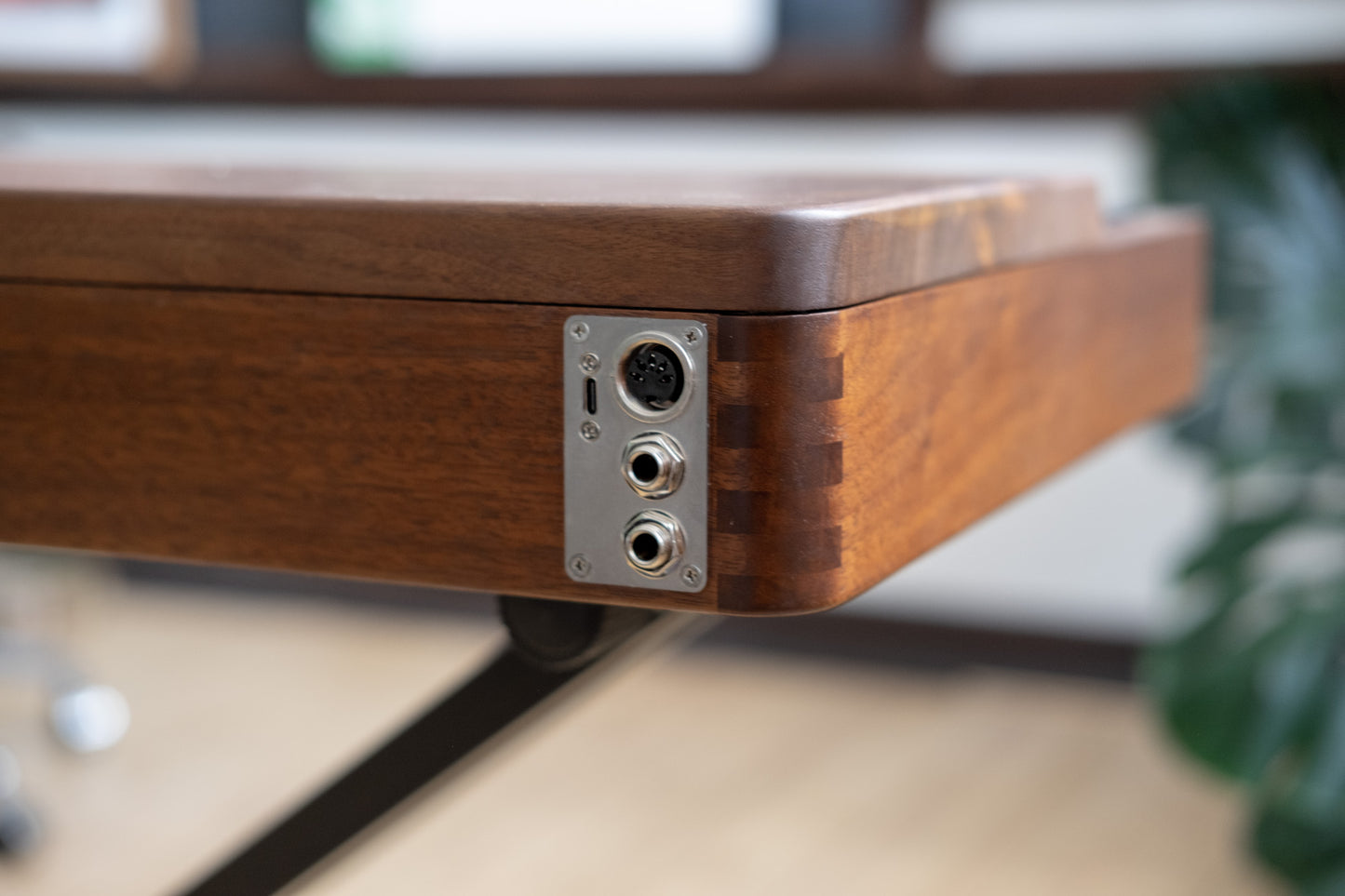 Magnet Action MIDI Controller